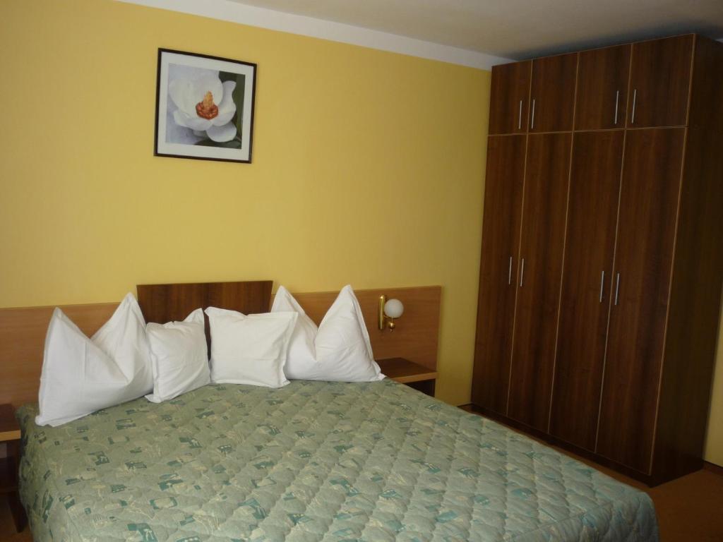 Sud Hotel 3*